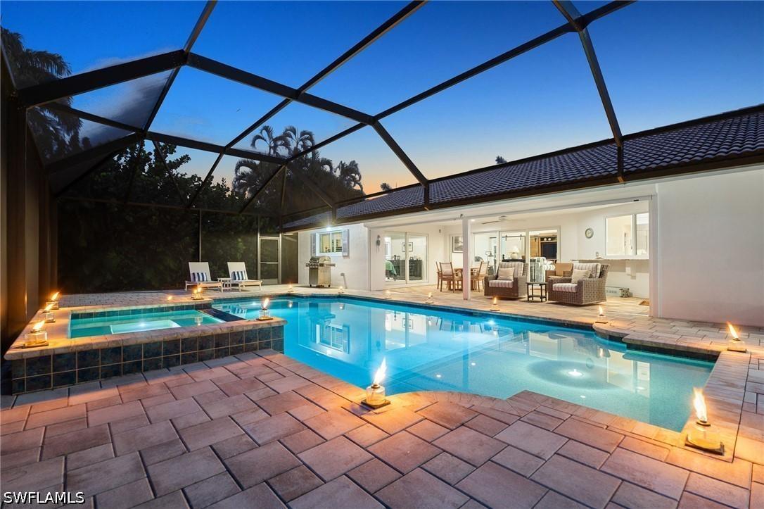 571 Neapolitan Ln., Naples, FL 34103