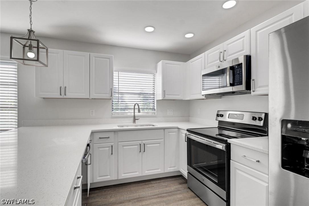 779 108th Ave., Naples, FL 34108
