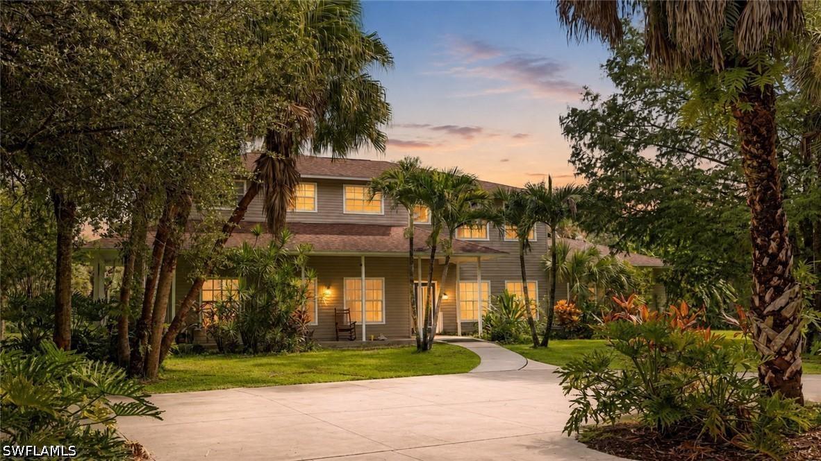 670 13th St., Naples, FL 34120