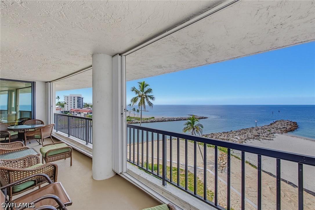 2348 Gulf Shore Blvd. #506, Naples, FL 34103