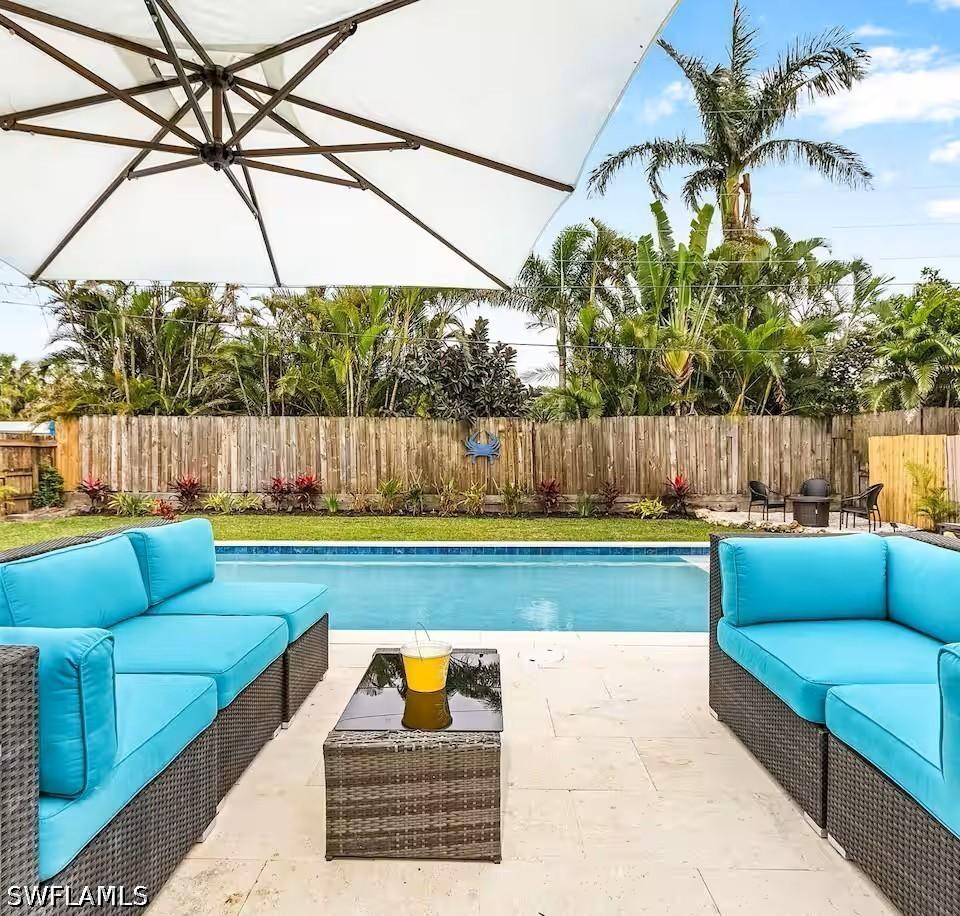1303 Delmar Ln., Naples, FL 34104