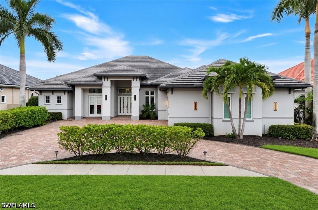 11907 Hedgestone Ct., Naples, FL 34120