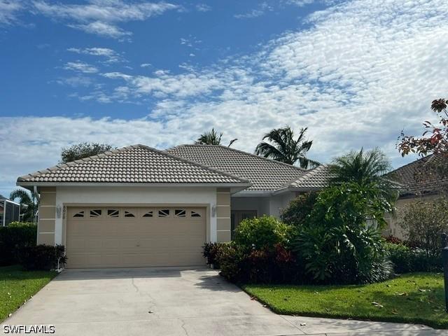 8010 Belmont Ct., Naples, FL 34113