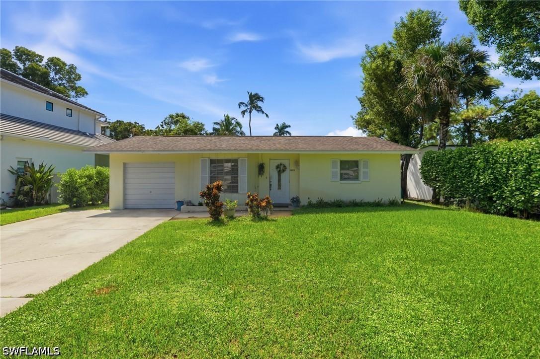 1270 10th Ave., Naples, FL 34102