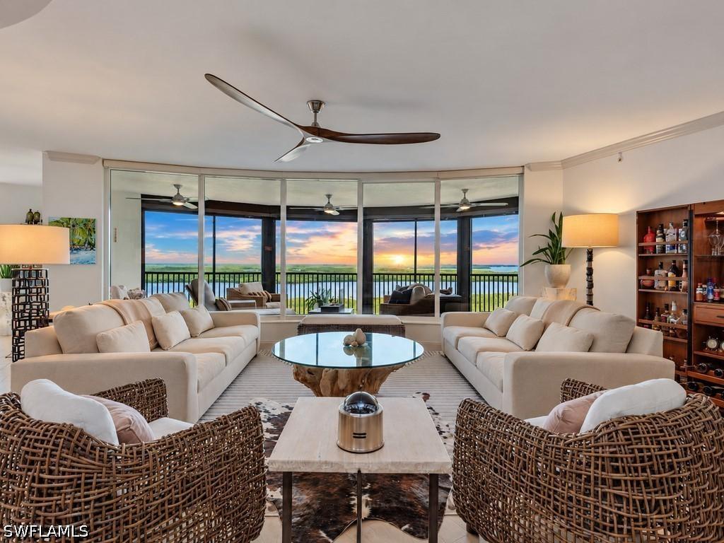 1050 Borghese Ln. #804, Naples, FL 34114