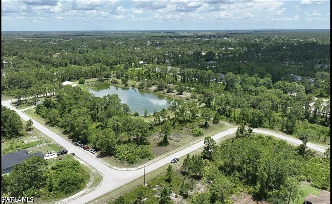 733 Azure Ave., Lehigh Acres, FL 33974