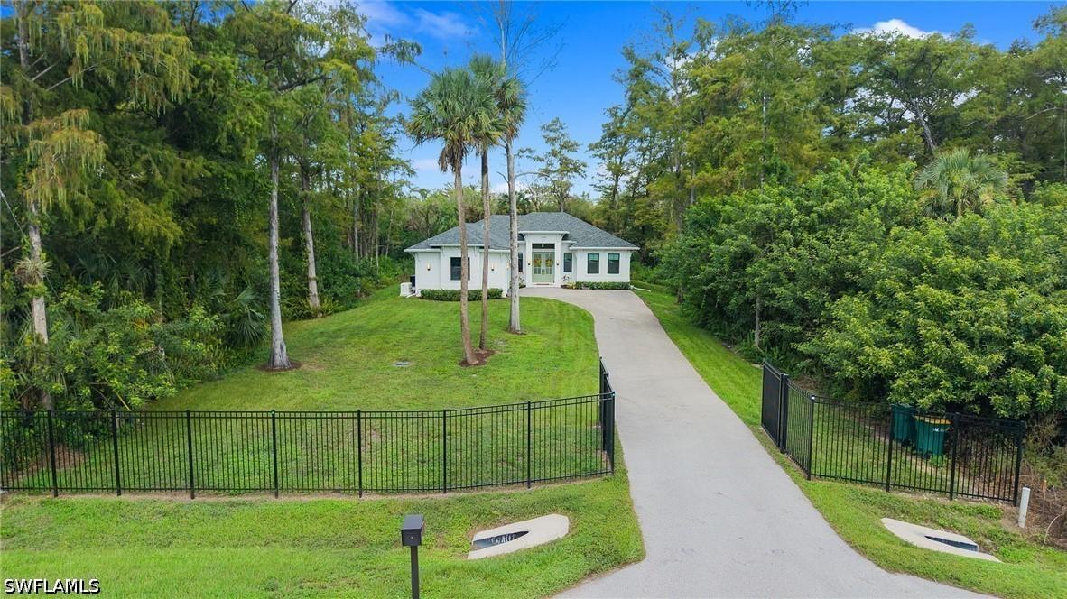2545 18th Ave., Naples, FL 34120