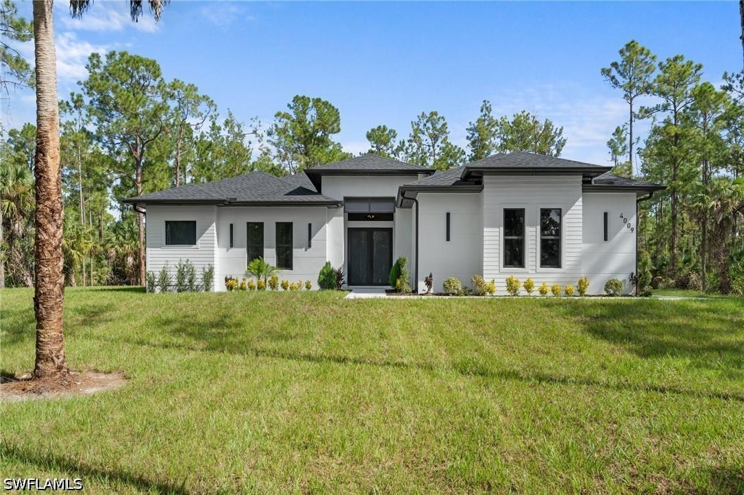 4009 8th Ave Ne, Naples, FL 34120
