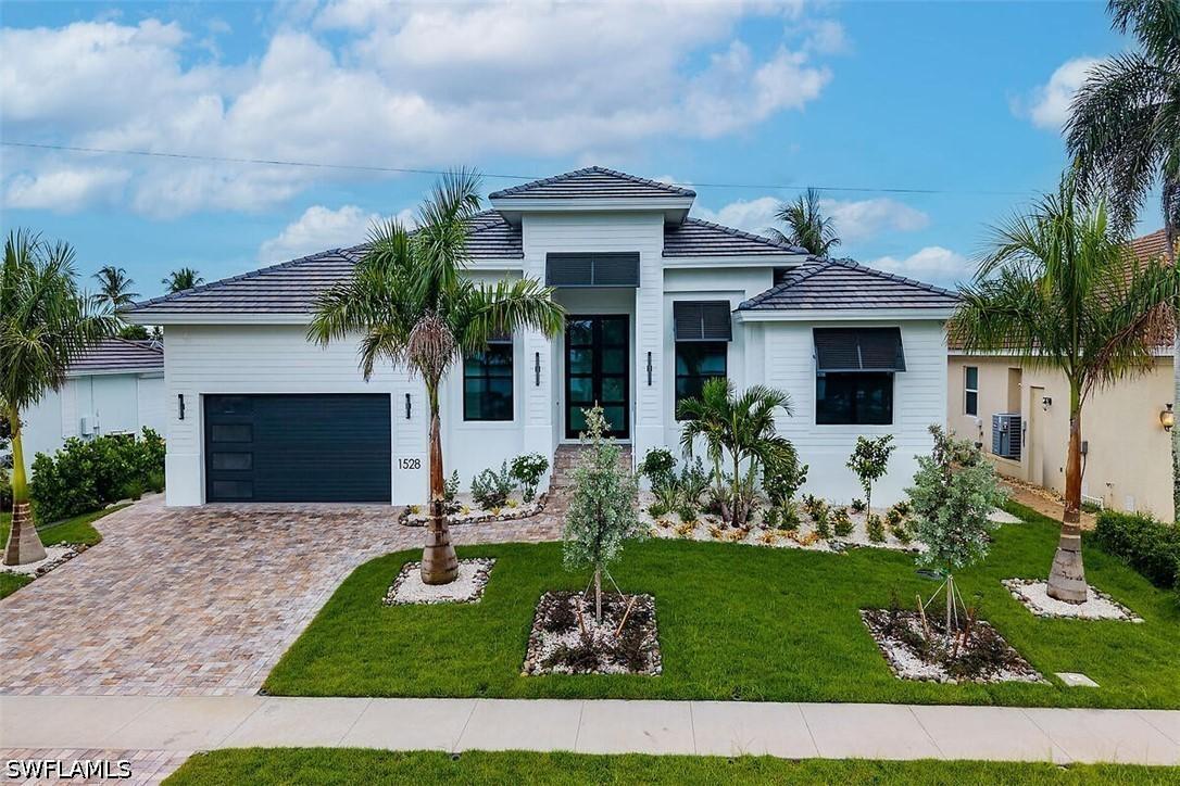 1528 Kingston Ct., Marco Island, FL 34145