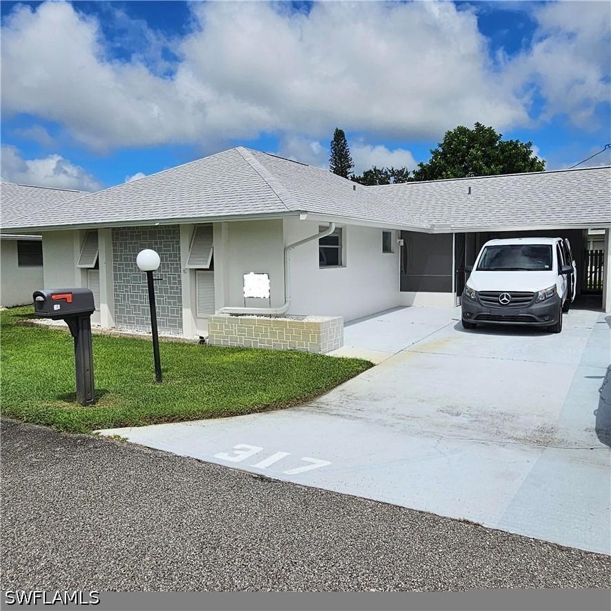 317 Maycrest Rd., Lehigh Acres, FL 33936