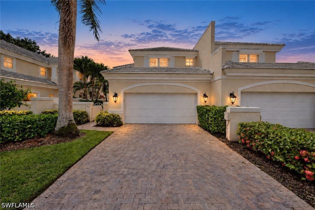 392 Carlton Pl. #3, Naples, FL 34108