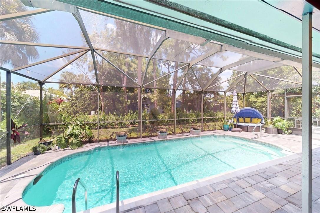 4517 Parrot Ave., Naples, FL 34104