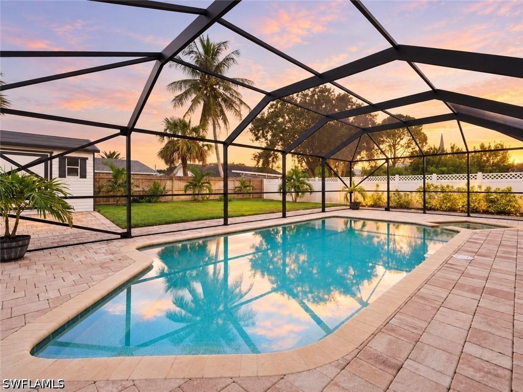 98 Chardon Pl., Naples, FL 34110