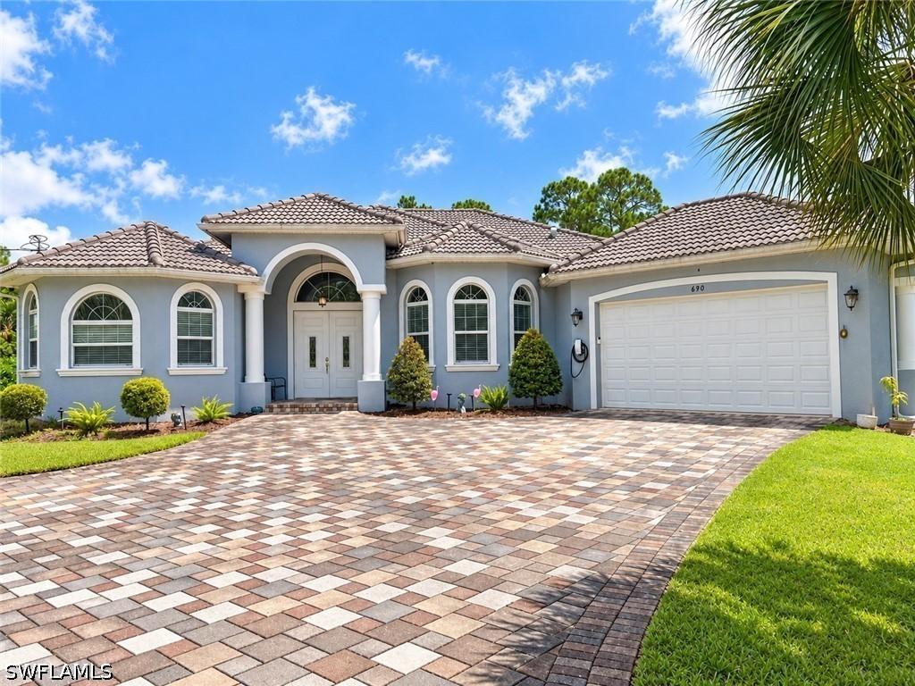 690 Wilson Blvd., Naples, FL 34117