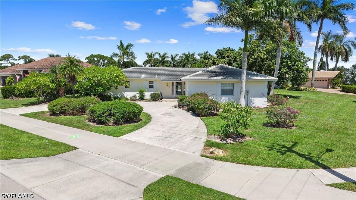 1346 Jamaica Rd., Marco Island, FL 34145