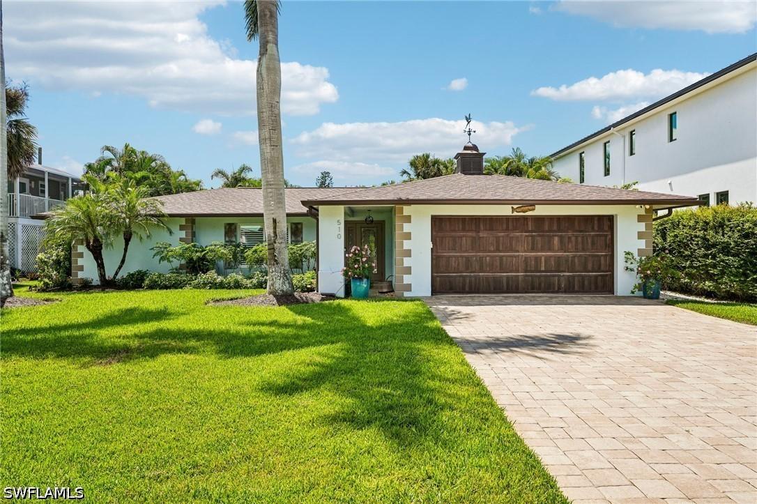 510 96th Ave., Naples, FL 34108