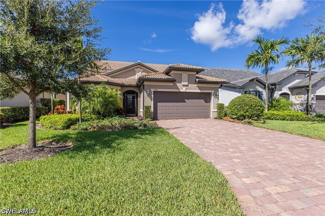 7700 Winding Cypress Dr., Naples, FL 34114