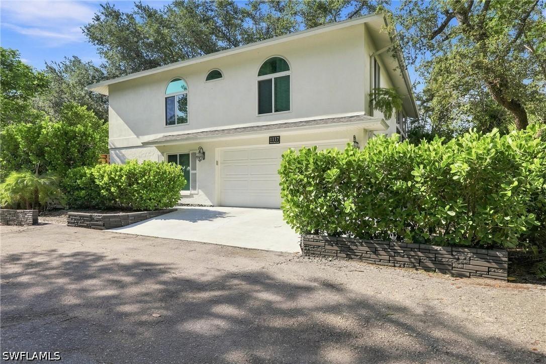 1117 Shady Rest Ln., Naples, FL 34103
