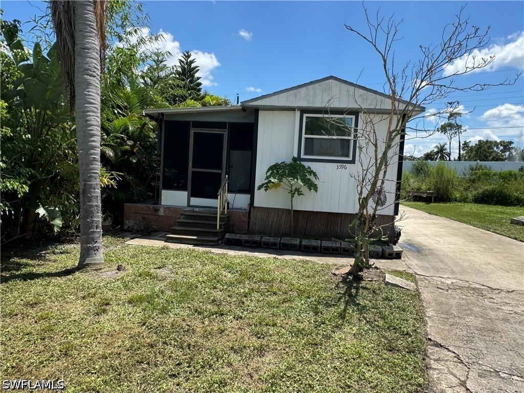 3596 Unique Cir., Fort Myers, FL 33908
