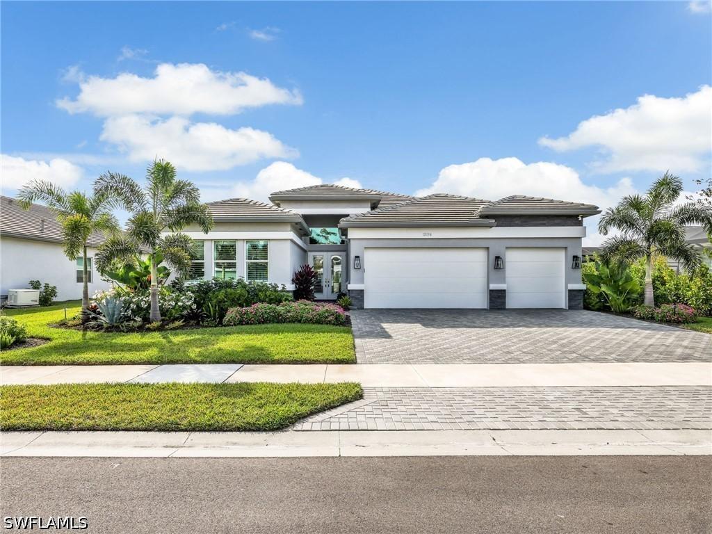 12056 Oleander Ave., Naples, FL 34120