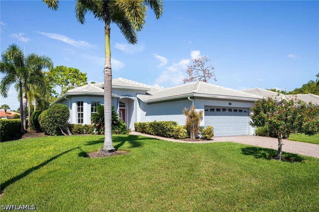 8735 Gleneagle Way, Naples, FL 34120