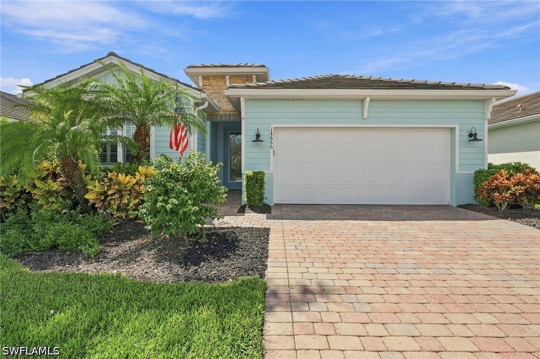14666 Catamaran Pl., Naples, FL 34114