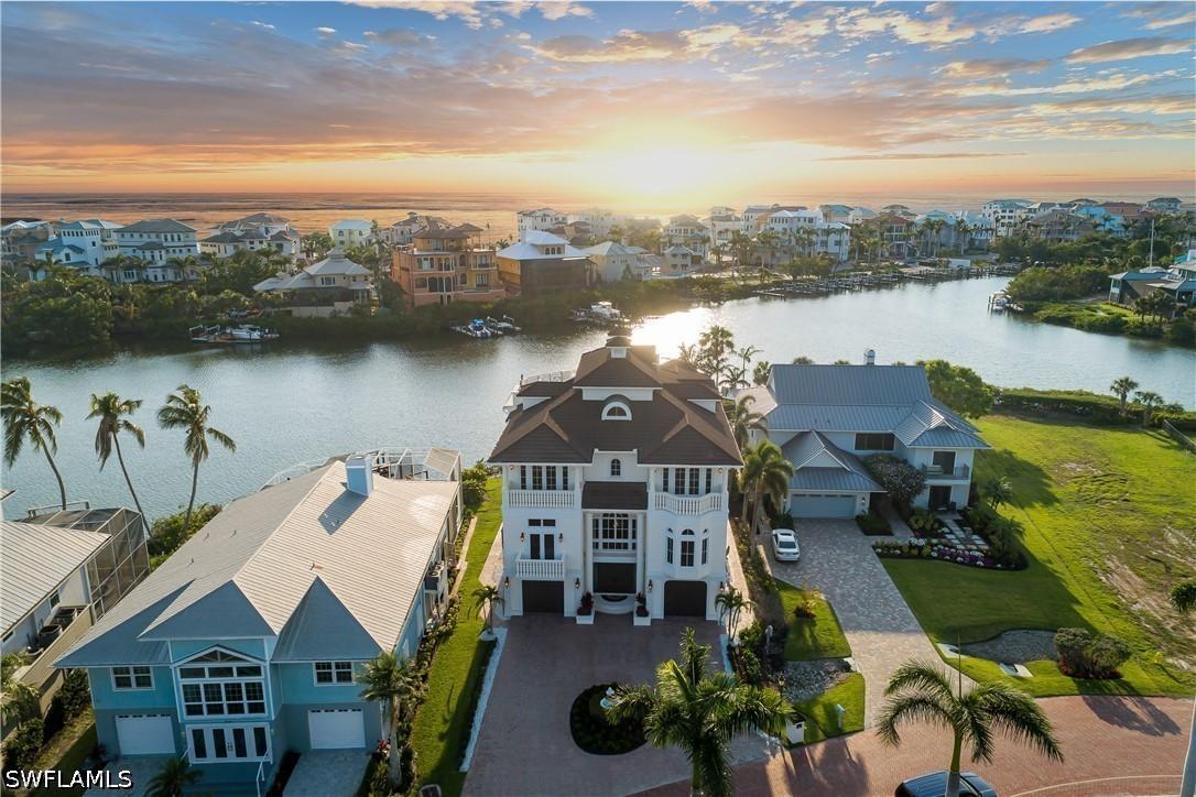 217 Bayfront Dr., Bonita Springs, FL 34134