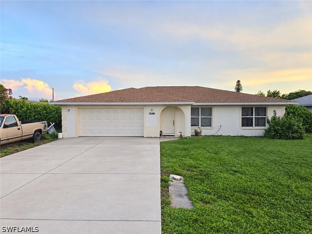 736 96th Ave., Naples, FL 34108