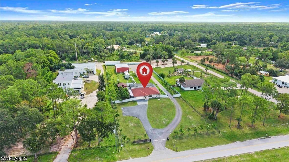 2070 39th St., Naples, FL 34117