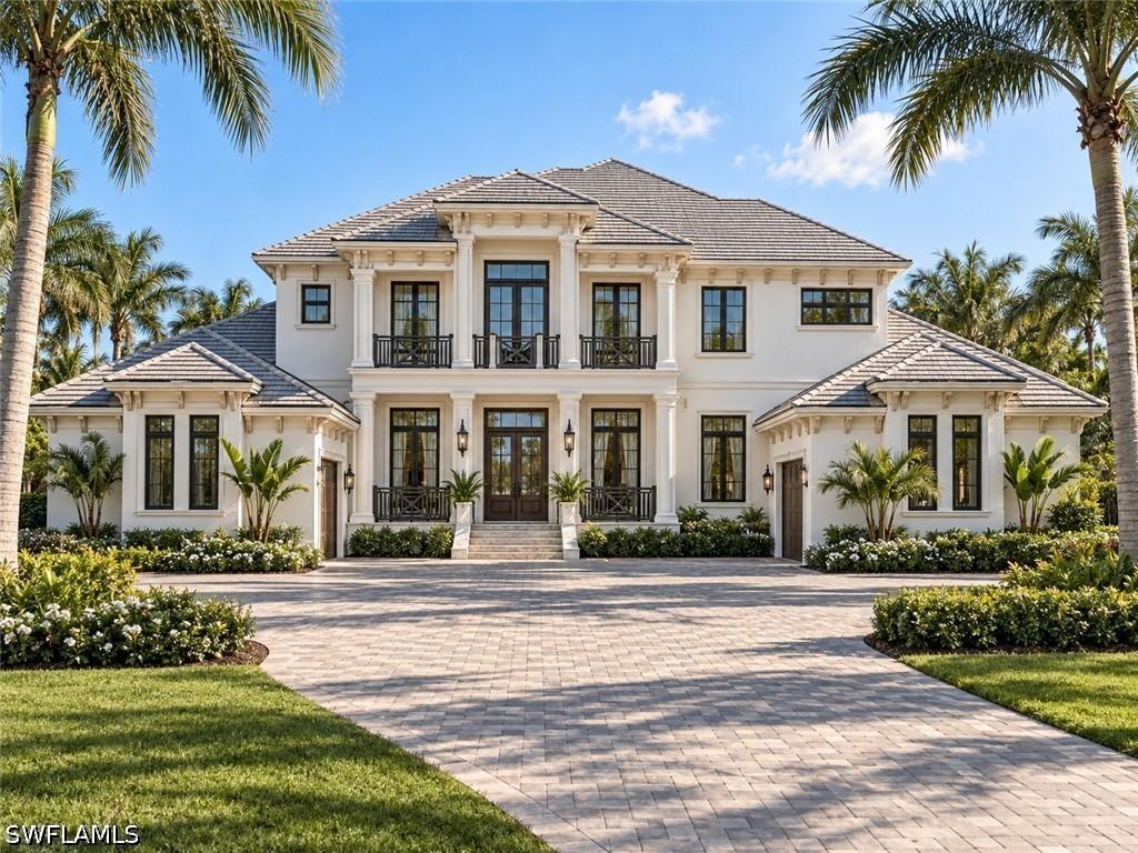 2401 Coach House Ln., Naples, FL 34105