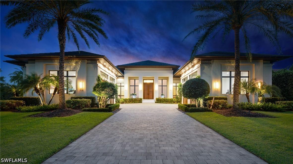 1735 Hurricane Harbor Ln., Naples, FL 34102