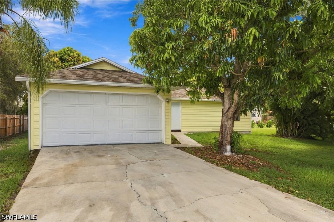 10861 St John Ct., Bonita Springs, FL 34135