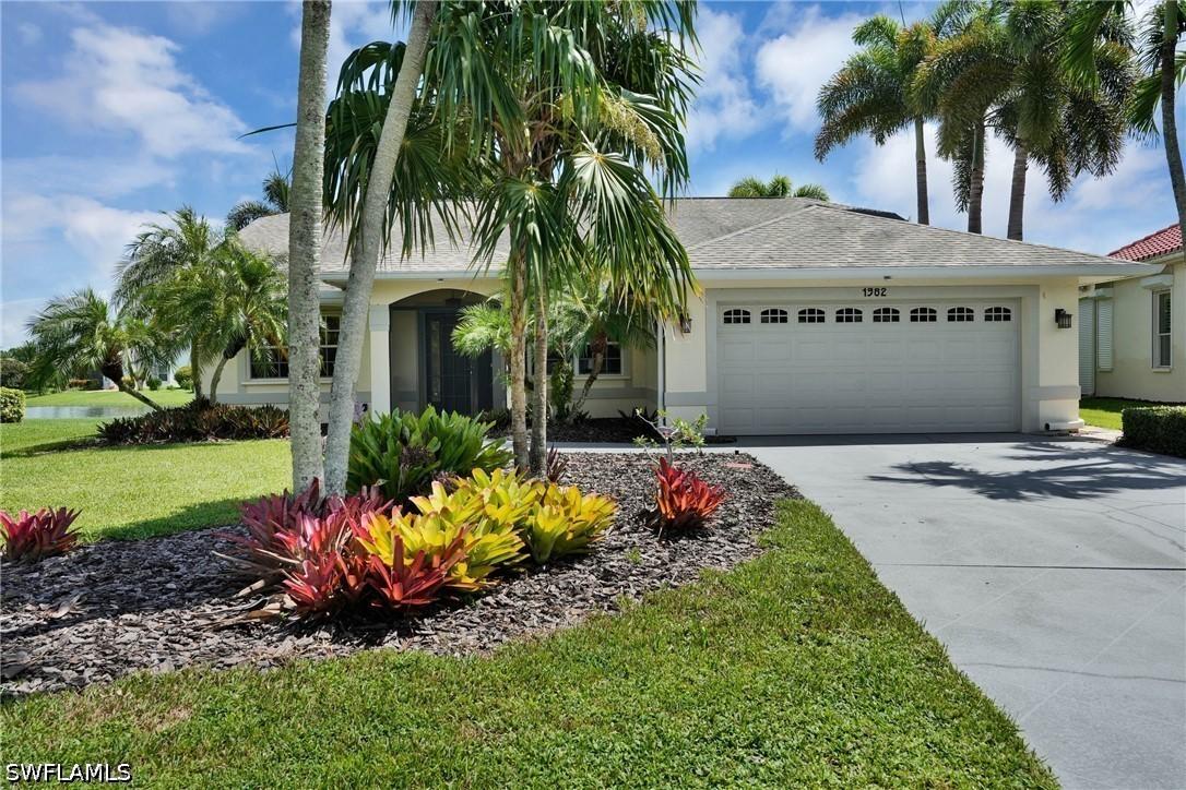 1982 E Crown Pointe Blvd., Naples, FL 34112