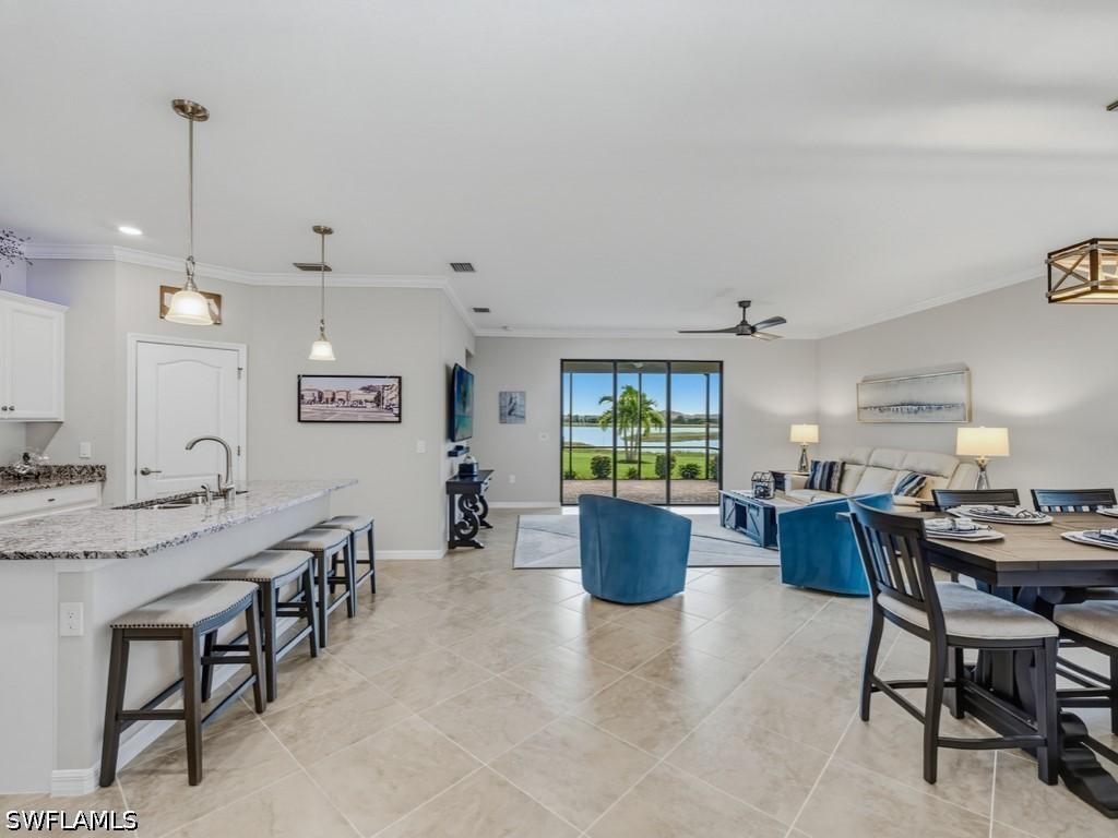 1482 Santiago Cir., Naples, FL 34113
