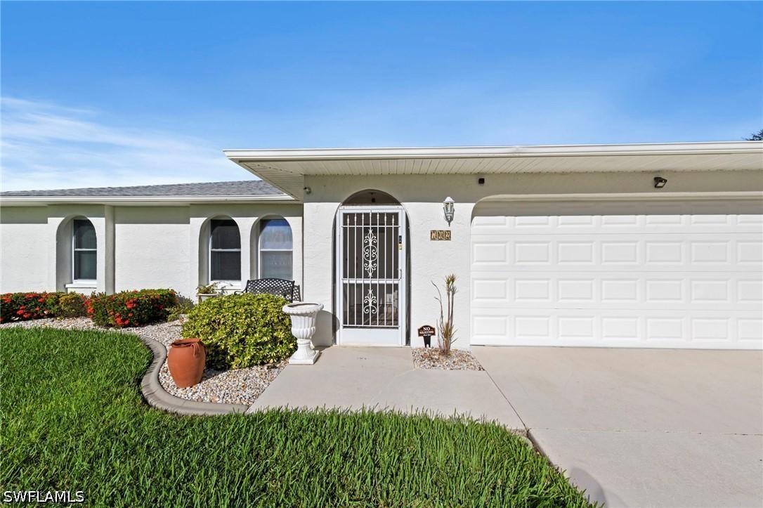 702 SE 10th Ave., Cape Coral, FL 33990
