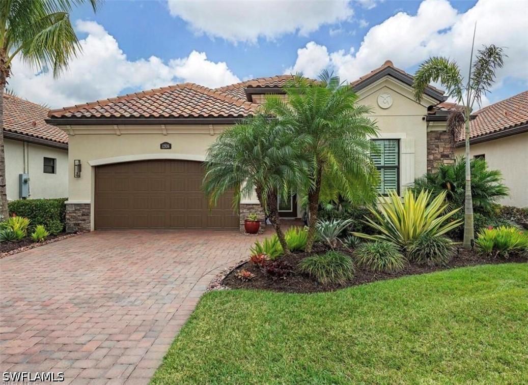 12836 Kinross Ln., Naples, FL 34120