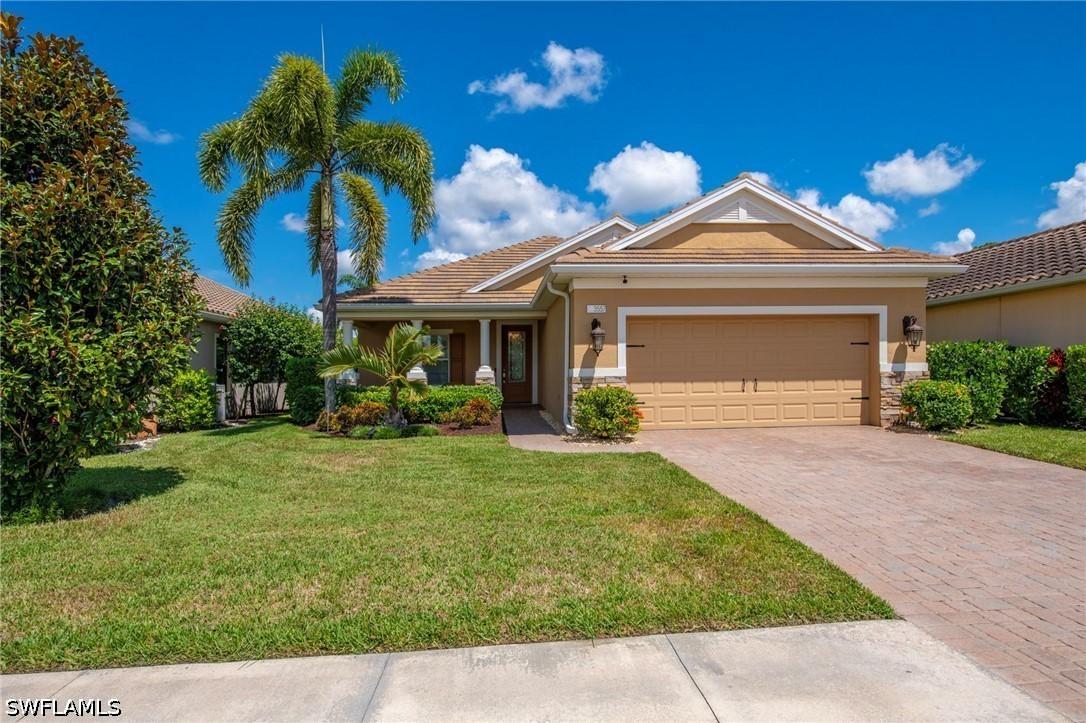 3557 Canopy Cir., Naples, FL 34120