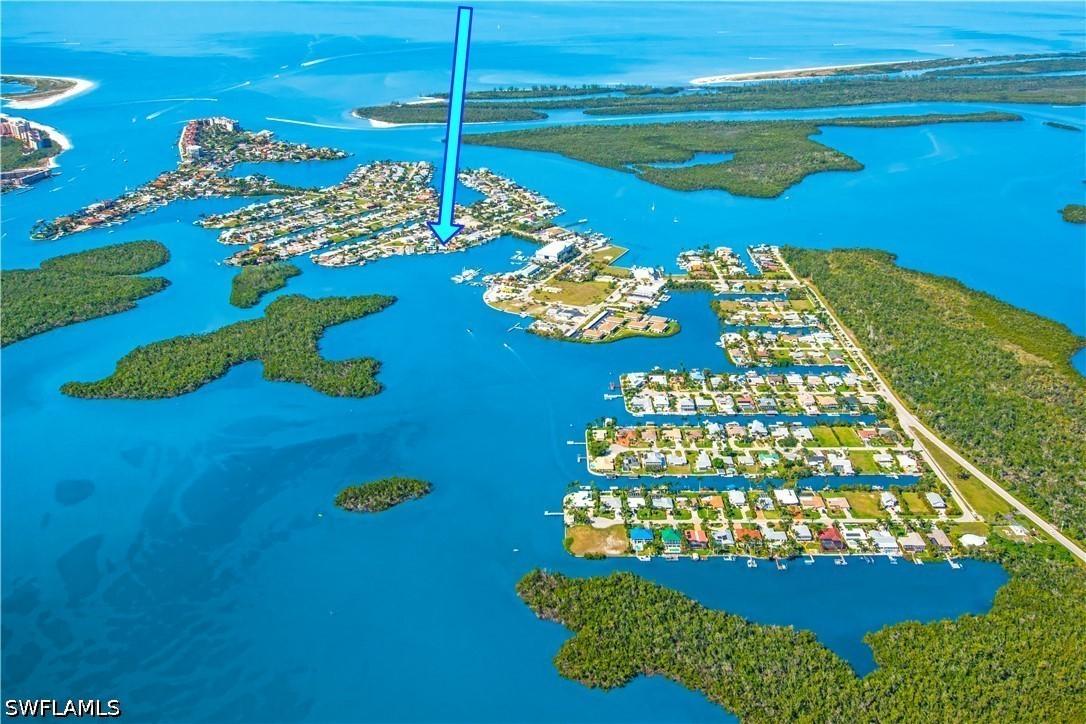 129 Pago Pago Dr., Naples, FL 34113