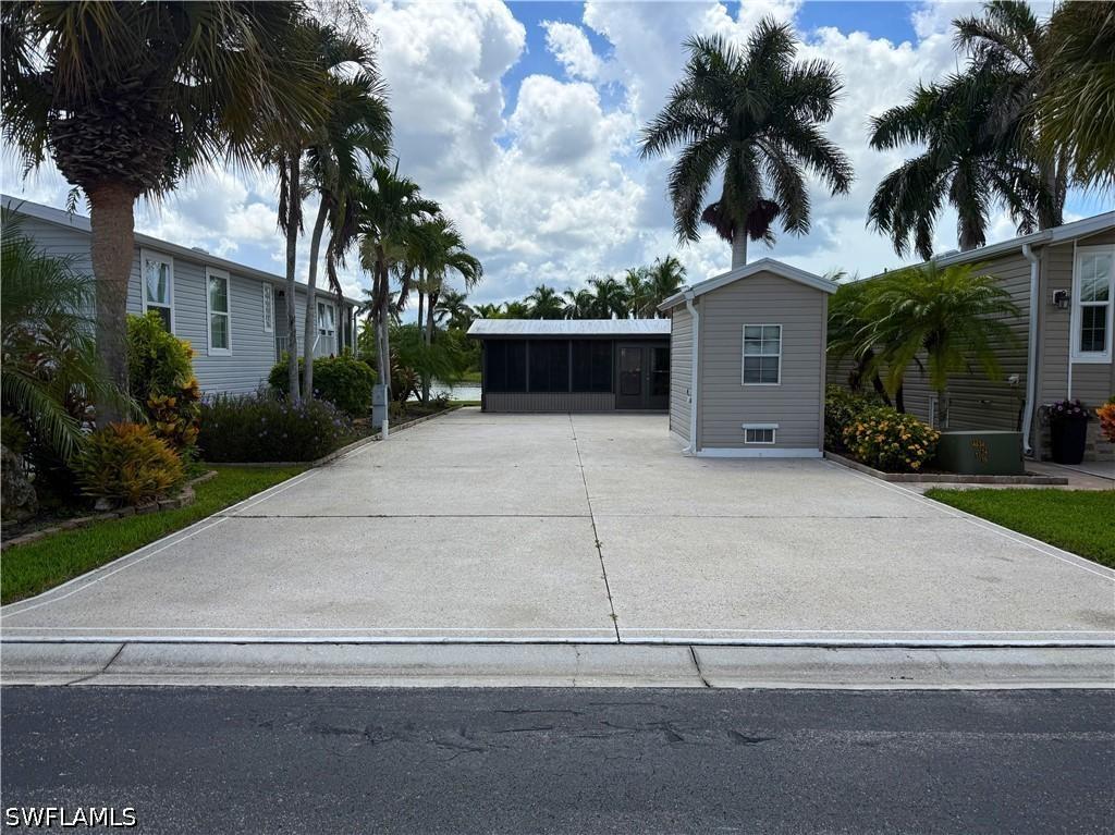 1193 Diamond Lake Cir., Naples, FL 34114