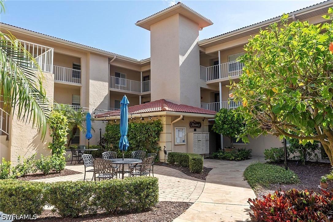 1051 Foxfire Ln. #307, Naples, FL 34104