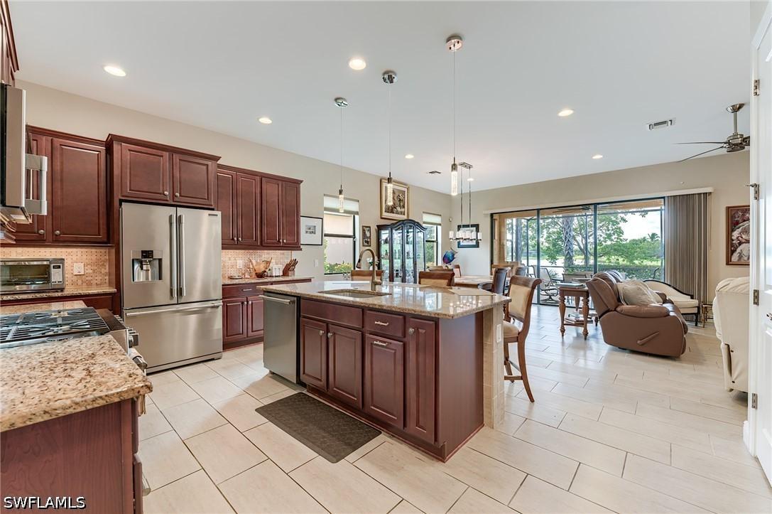 1940 Mustique St., Naples, FL 34120