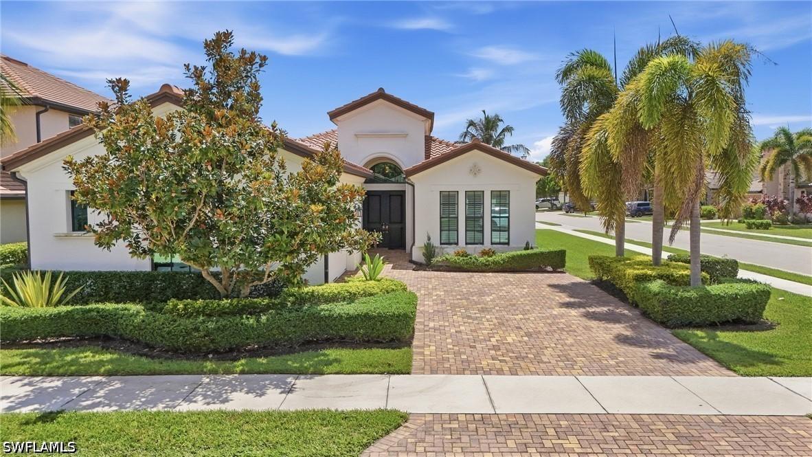 9201 Woodhurst Dr., Naples, FL 34120