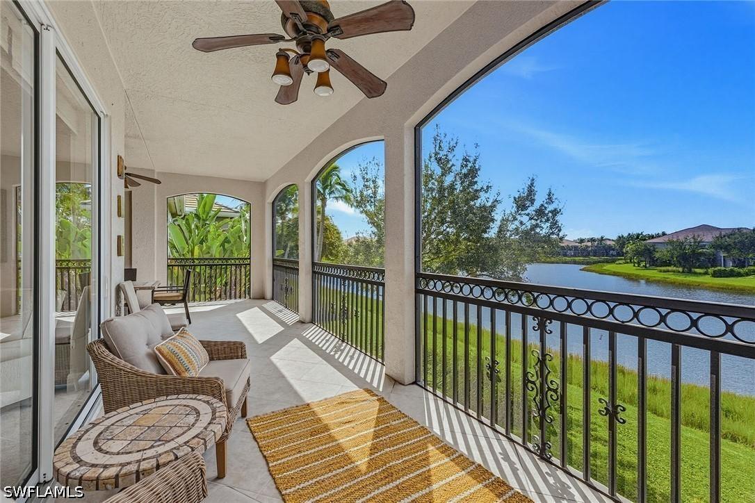 9238 Tesoro Ln. #203, Naples, FL 34114