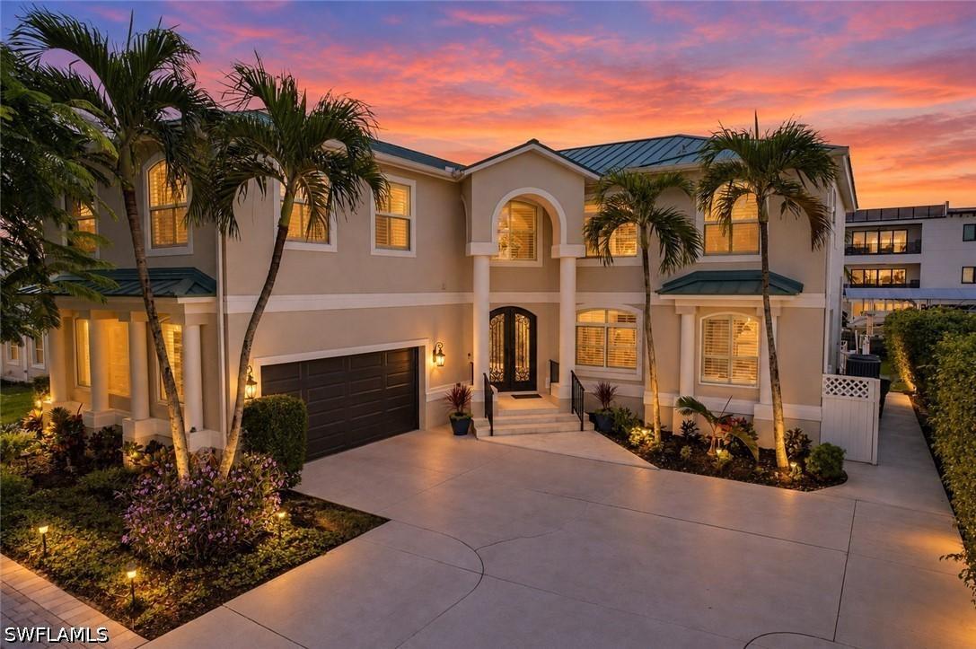 132 E Hilo St., Naples, FL 34113