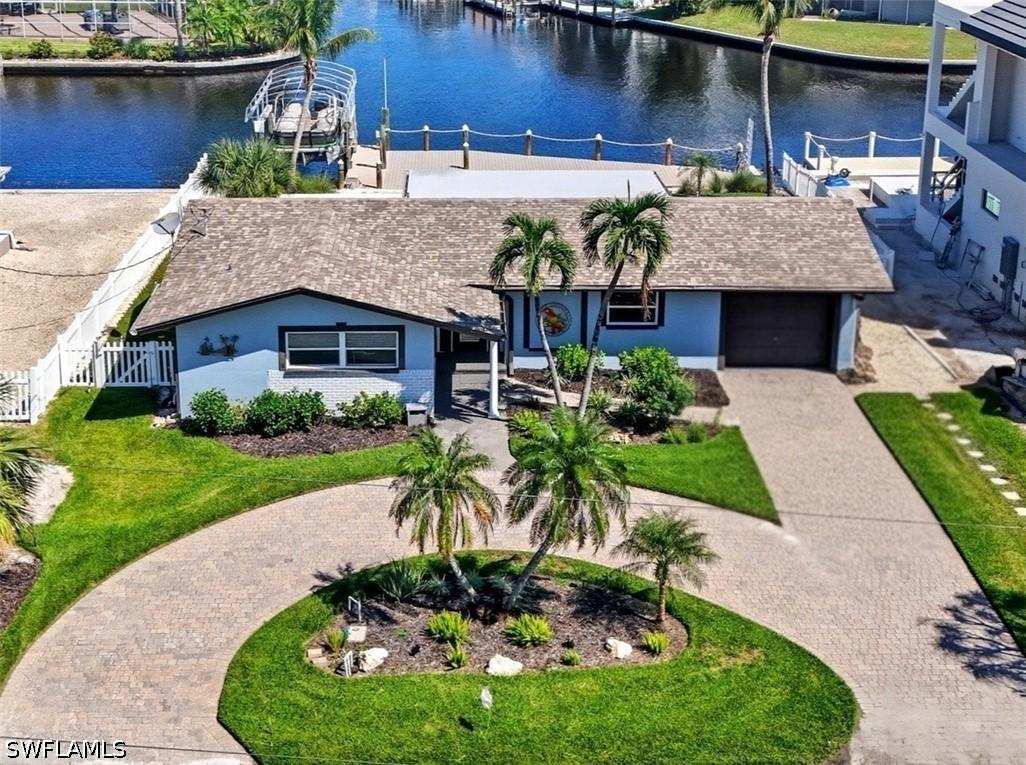 35 Fairview Blvd., Fort Myers Beach, FL 33931