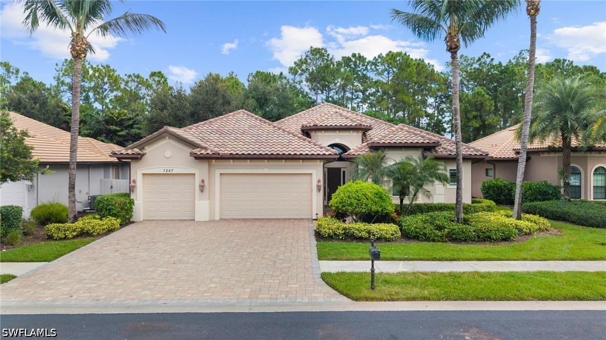 7267 Acorn Way, Naples, FL 34119
