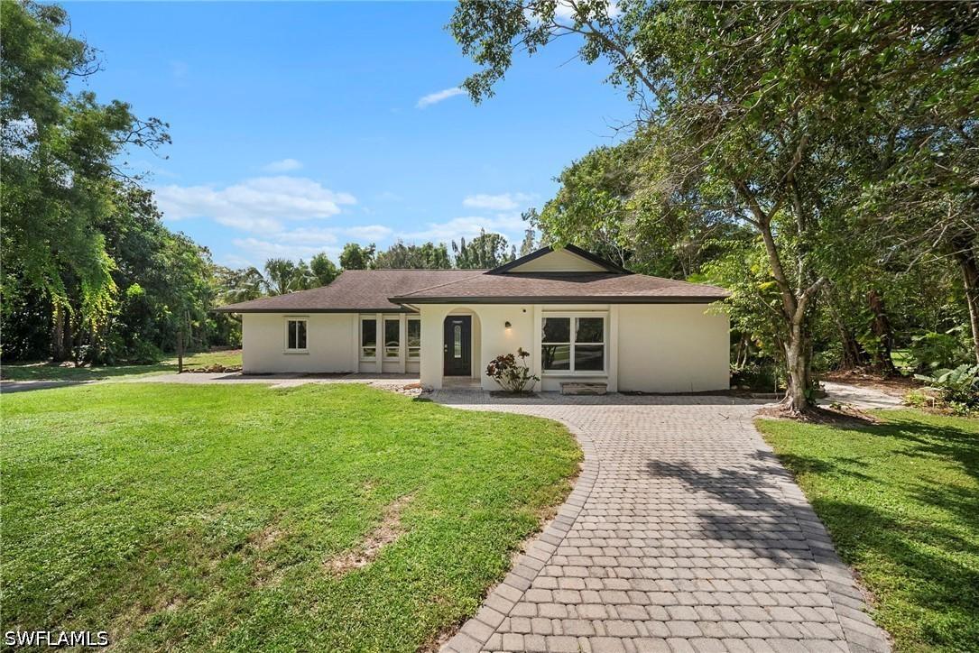 5750 Westport Ln., Naples, FL 34116