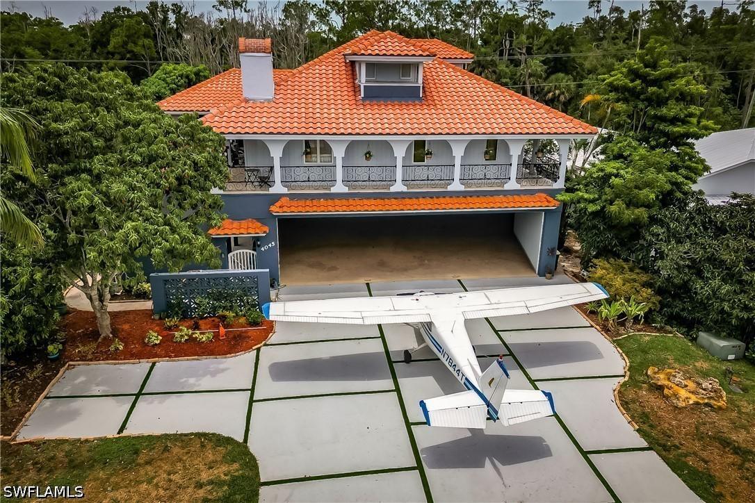 4045 Skyway Dr., Naples, FL 34112