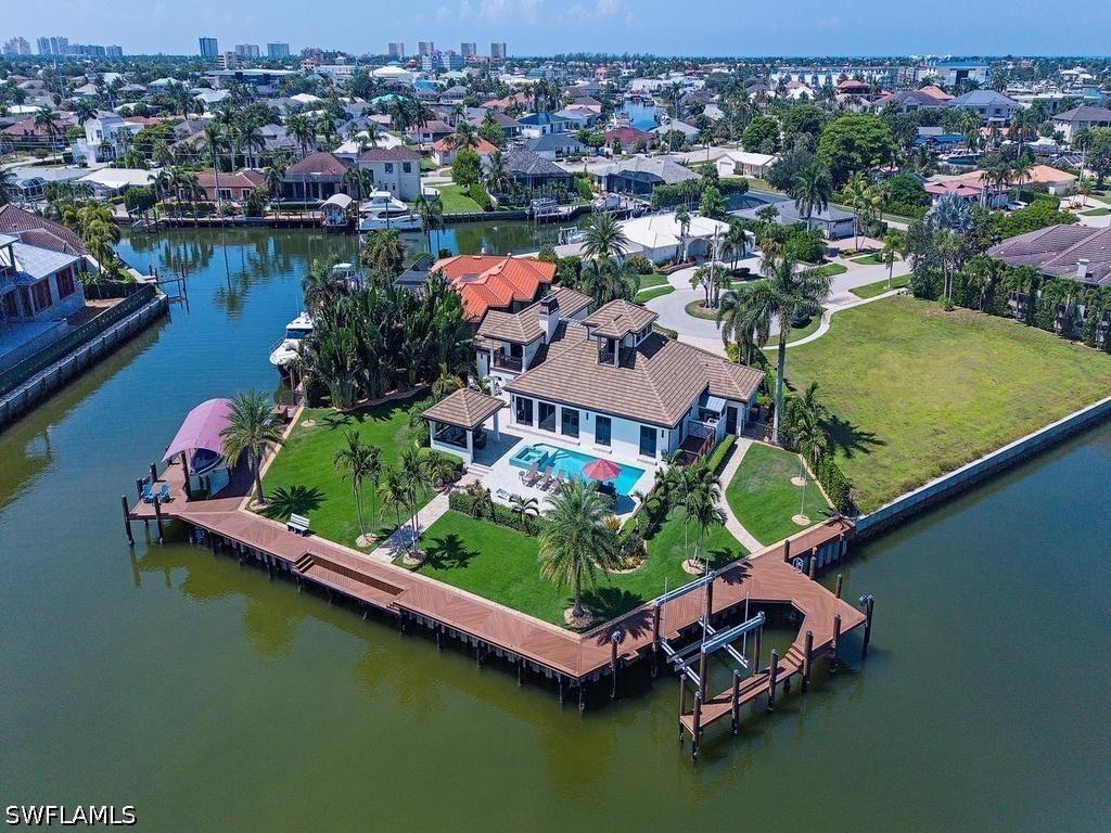 919 Sundrop Ct., Marco Island, FL 34145