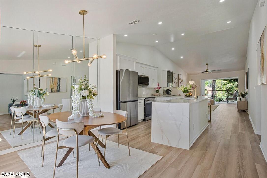 821 Gulf Pavilion Dr. #206, Naples, FL 34108